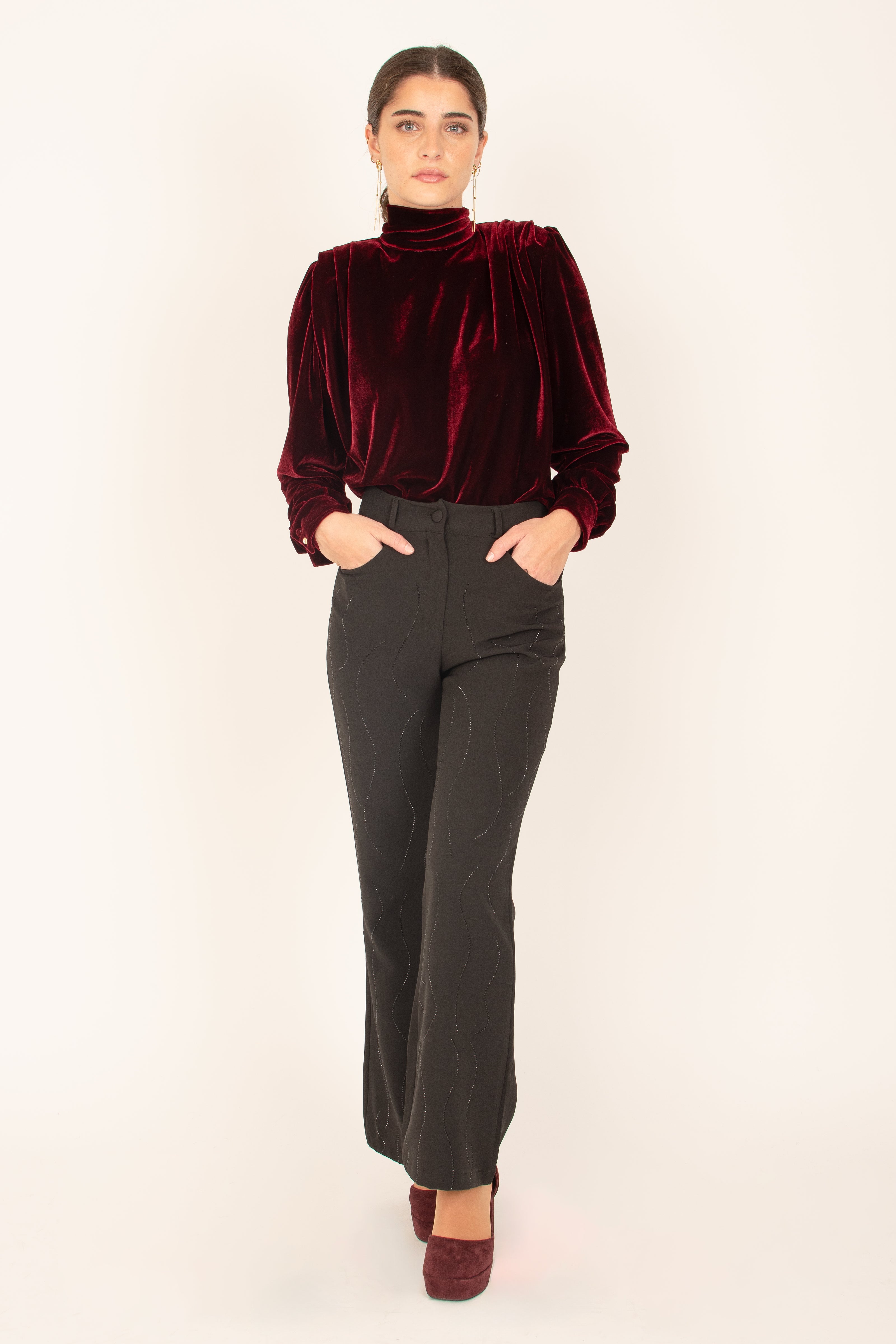 Chemisier en velours bordeaux 